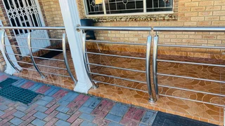 Gates and balustrades