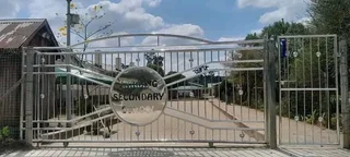 Gates and balustrades