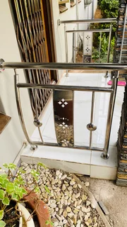 Gates and balustrades