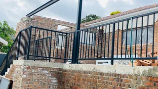 Gates and balustrades