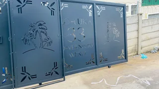 Gates and balustrades