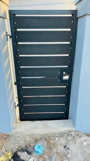 Gates and balustrades