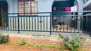 Gates and balustrades