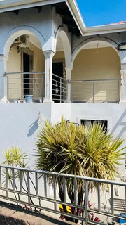 Gates and balustrades