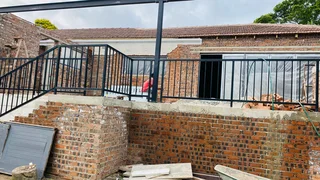 Gates and balustrades