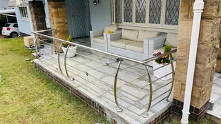 Gates and balustrades