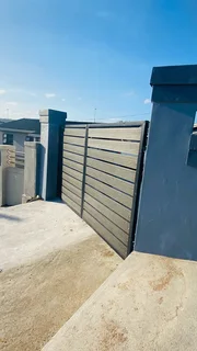 Gates and balustrades