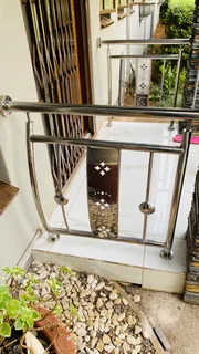 Gates and balustrades