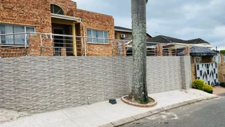 Gates and balustrades