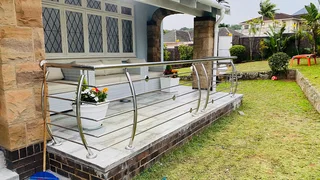 Gates and balustrades
