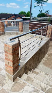 Gates and balustrades