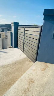 Gates and balustrades