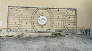 Gates and balustrades