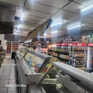 Supermarket and takeaways For Sale