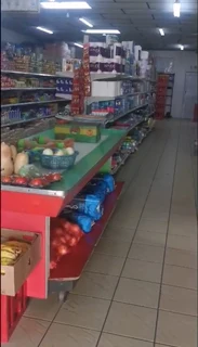 Supermarket and Takeaways in De Duer