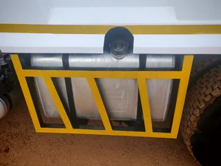 USED 2014 UD CW 26-450 10M3 TIPPER TRUCK FOR SALE