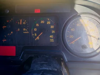 USED 2010 ISUZU FSP 8 TON BOX BODY TRUCK FOR SALE