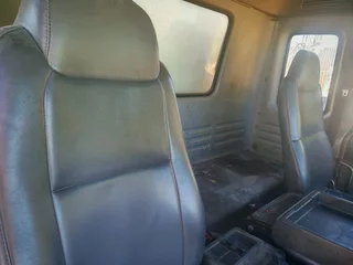 USED 2010 ISUZU FSP 8 TON BOX BODY TRUCK FOR SALE