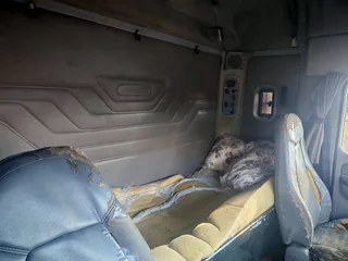 USED 2010 FREIGHTLINER CUMMINS ISX 500 FOR SALE