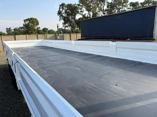 USED 2015 MERCEDES-BENZ 2628 AXOR WITH 8.5M DROPSIDE BODY FOR SALE