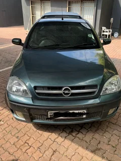 Corsa bakkie-1,4 sport