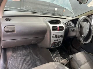 Corsa bakkie-1,4 sport