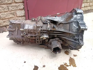 Audi A4 A6 1.8 2.0 b6 5 speed manual gearbox