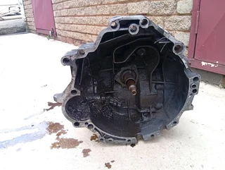 Audi A4 A6 1.8 2.0 b6 5 speed manual gearbox