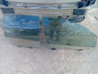 Datsun go pus right door glass