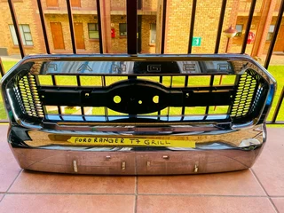 Ford ranger T7 front grill