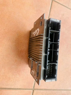 Alfa Romeo 2.5 V6 ECU computer box for sale