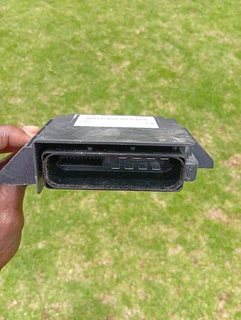 2010-2015 vw passat parking handbreakcontrol unit