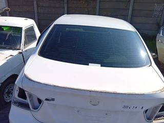 BMW E90 back rear windscreen