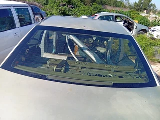 Mercedes Benz w204 back rear windscreen