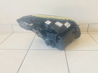 2018 Mercedes Benz w205 xenon left headlight