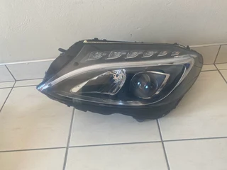 2018 Mercedes Benz w205 xenon left headlight