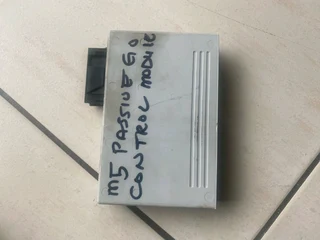 2006-2010 BMW E60 e61 e63  M5 cas transponder box