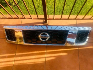 Nissan impendulo front grill for sale