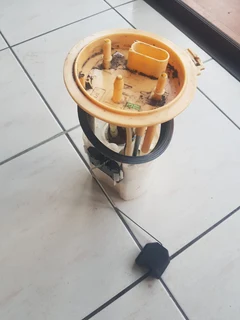 2005-2011 vw passat cc B7 fuel pump removed from a driving car