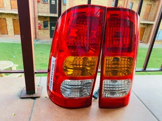 Toyota hilux D4D left and right tail light