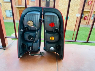 Toyota hilux D4D left and right tail light