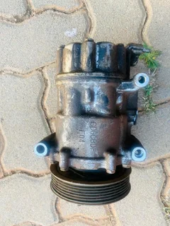 Peugeot 207 Citroen c3 Aircon pump for sale in excellent condition