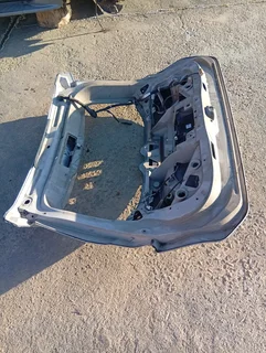 2018 nissan X trail tailgate in good condition