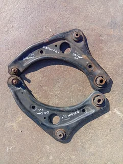 Datsun go go plus left and right control arm for sale in  good condition