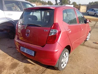 2011 hyundai i10 stripping for spares