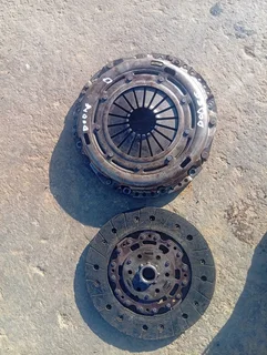 Dodge caliber clutch and pressure plate