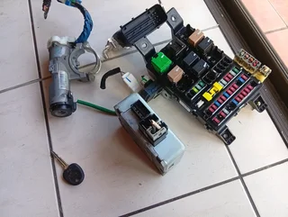 2008-2013 Hyundai i10 1.2 complete lockset for sale