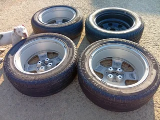 Peugeot 307  4 set of 16inch rims and tyres