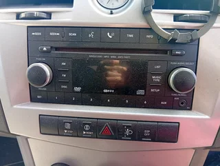 2009 Chrysler Sebring car radio