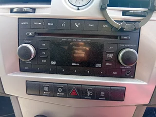 2009 Chrysler Sebring car radio